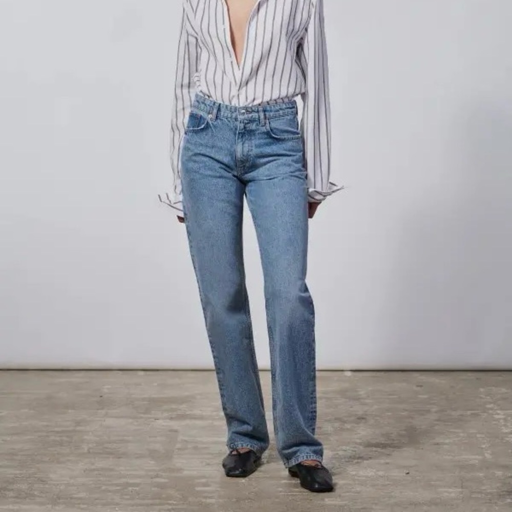 Zara “the midwaist straight” Jean
Never worn - without tags - Picture 5 of 5
